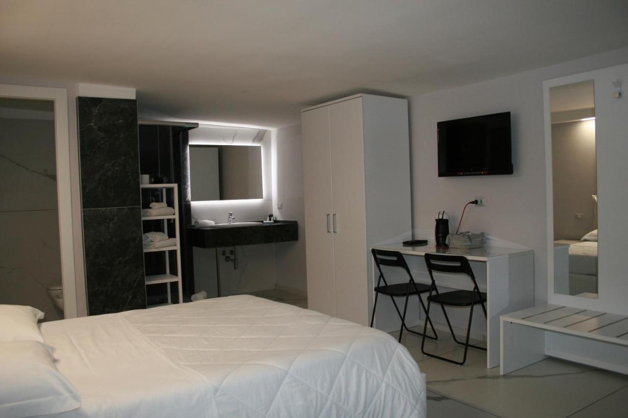 Apartments Via Piave Матера Екстер'єр фото